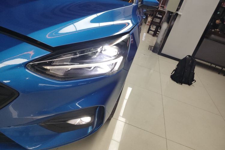 福特 福克斯 2020款 两厢 EcoBoost 180 自动ST Line局部细节36