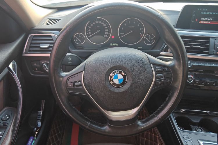 宝马3系 2018款 320Li 时尚型中控内饰13