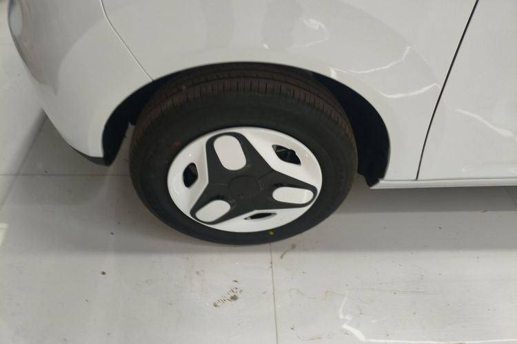 吉利银河 熊猫 2025款 210km 元气熊车身外观6007