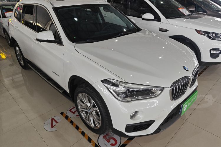 宝马X1 2018款 sDrive20Li 领先型车身外观3