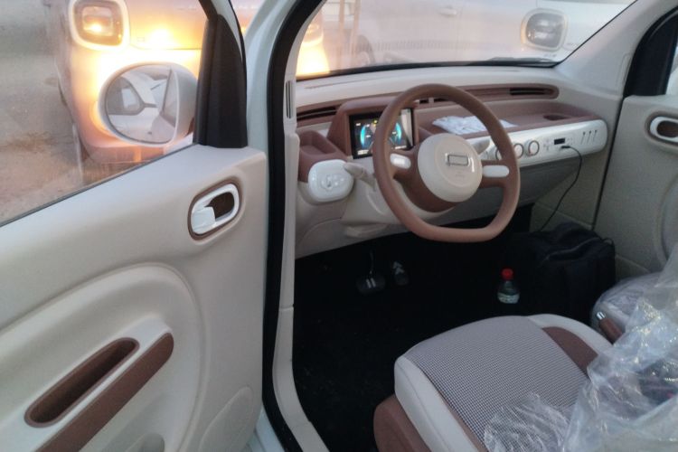 奔腾小马 2026款 222km 萌趣马 Plus中控内饰20