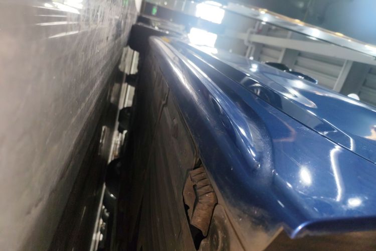 宝马3系 2019款 320Li M运动套装局部细节9002