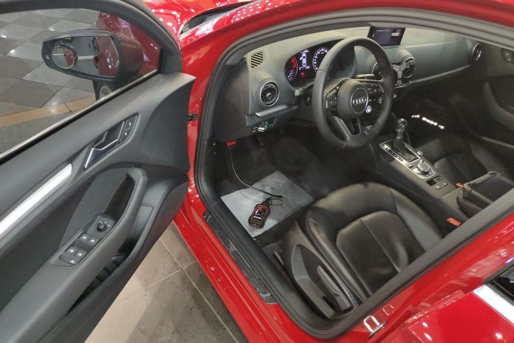 奥迪A3 2019款 Limousine 35 TFSI 进取型 国VI中控内饰20