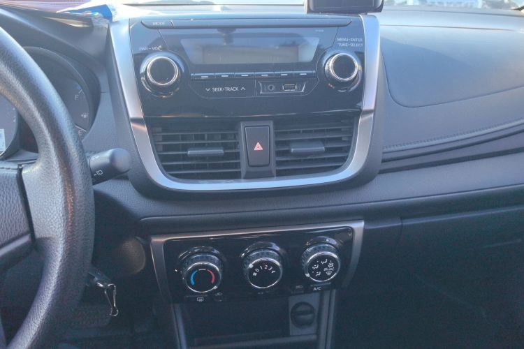 丰田 YARiS L 致炫 2016款 改款 1.5E CVT魅动版局部细节16