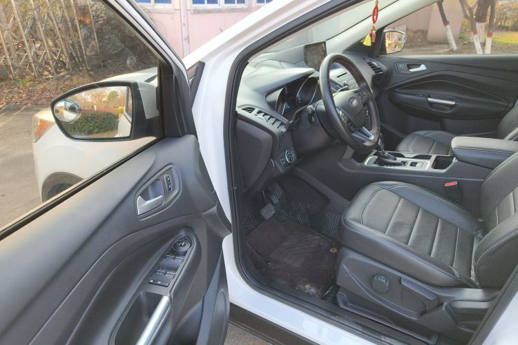 福特 翼虎 2018款 EcoBoost 180 两驱铂翼型中控内饰7003