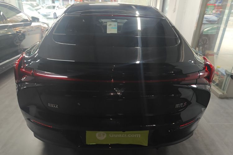 哪吒汽车 哪吒S 2024款 增程 1060 Lite版车身外观6004