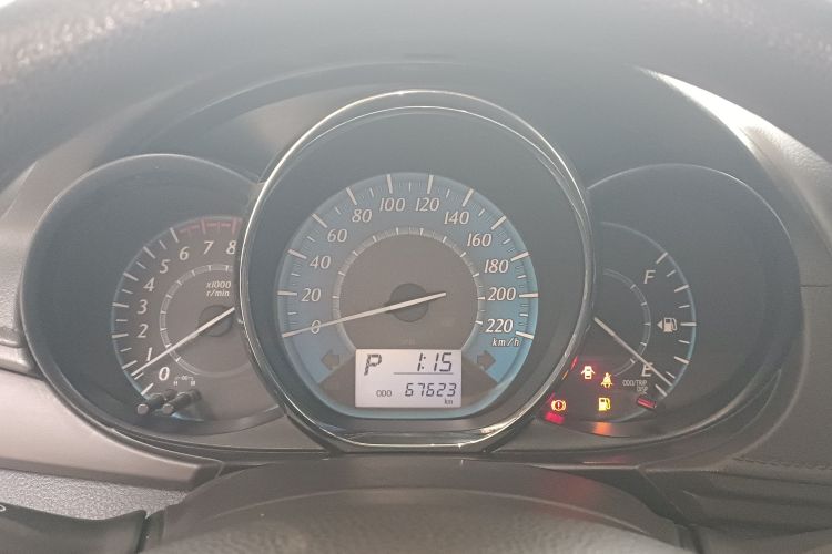 丰田 YARiS L 致炫 2015款 1.5E 自动魅动版局部细节14