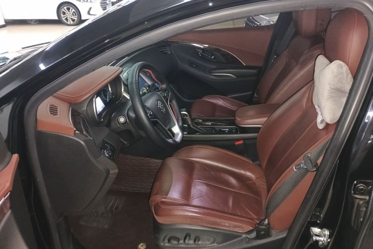 别克 君越 2013款 2.4L SIDI精英舒适型局部细节19