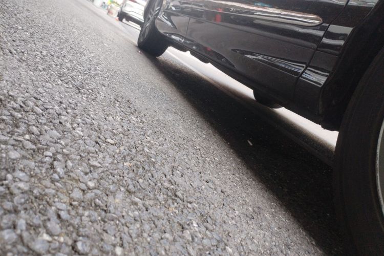 本田 艾力绅 2019款 2.0L 混动至尊版局部细节9001