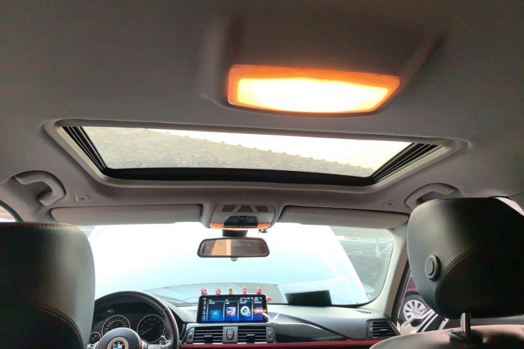 宝马3系 2013款 316i 运动设计套装局部细节22