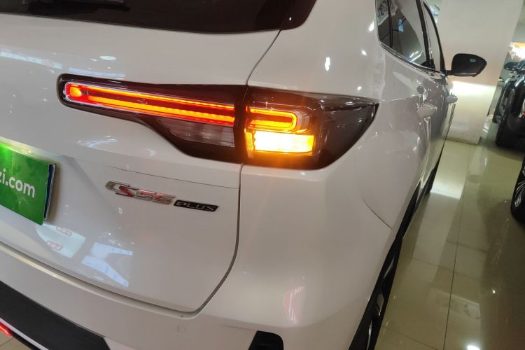 长安CS55PLUS 2024款 第三代 1.5T DCT卓越型车身外观9