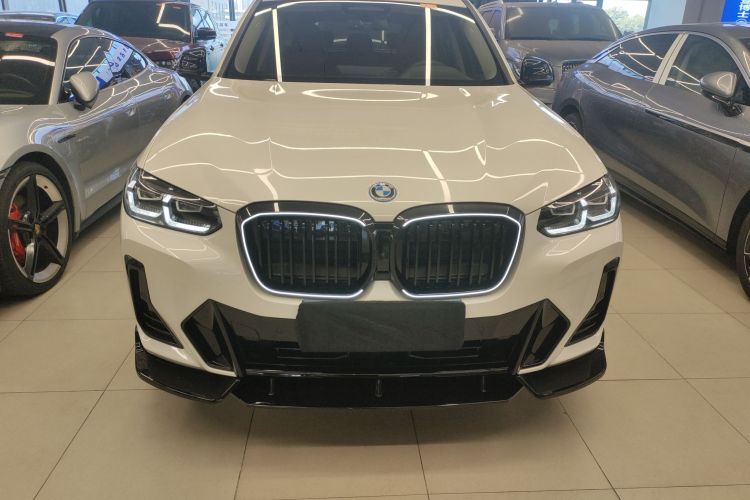 宝马iX3 2024款 创领型车身外观2