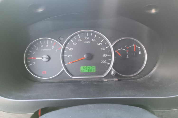 五菱汽车 五菱宏光 2015款 1.5L S 基本型国V中控内饰14