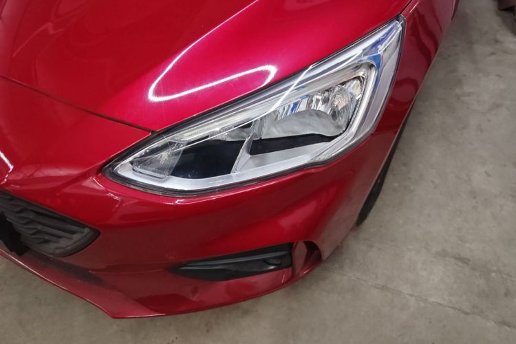 福特 福克斯 2020款 两厢 EcoBoost 180 自动锋潮型局部细节36