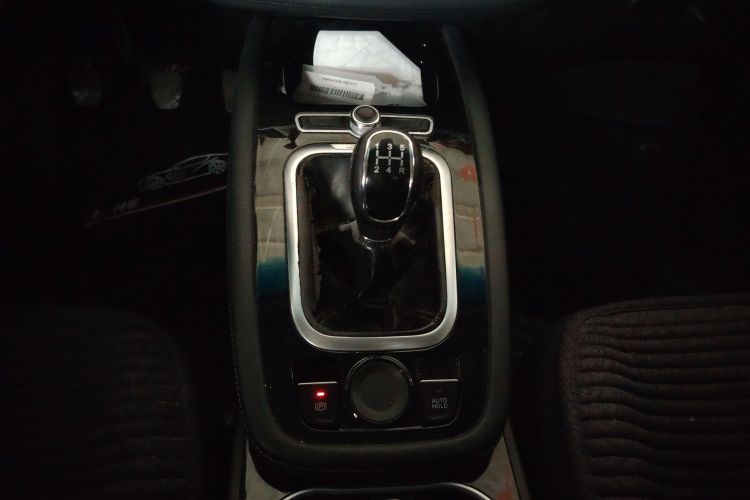 捷途X70 2018款 1.5T 手动畅行版中控内饰18