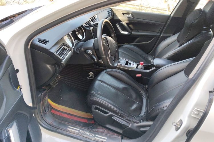 标致408 2018款 350THP 自动豪华版中控内饰7003