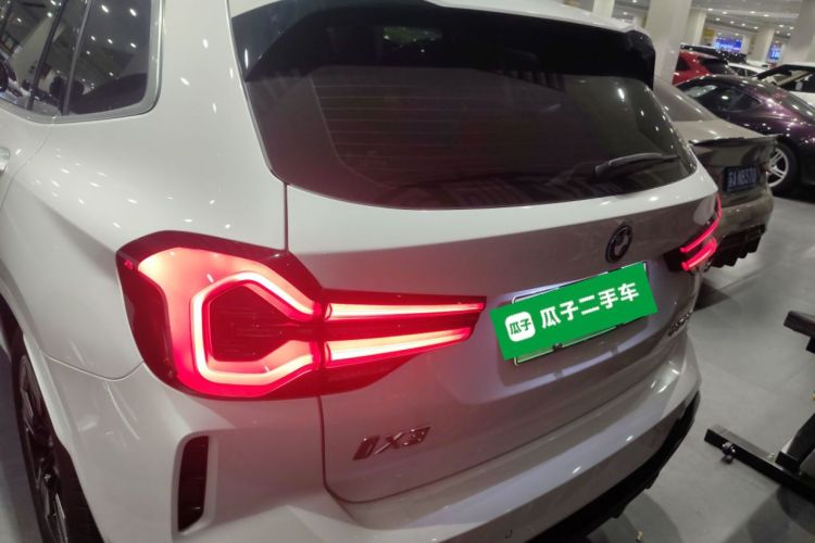 宝马iX3 2022款 领先型车身外观6