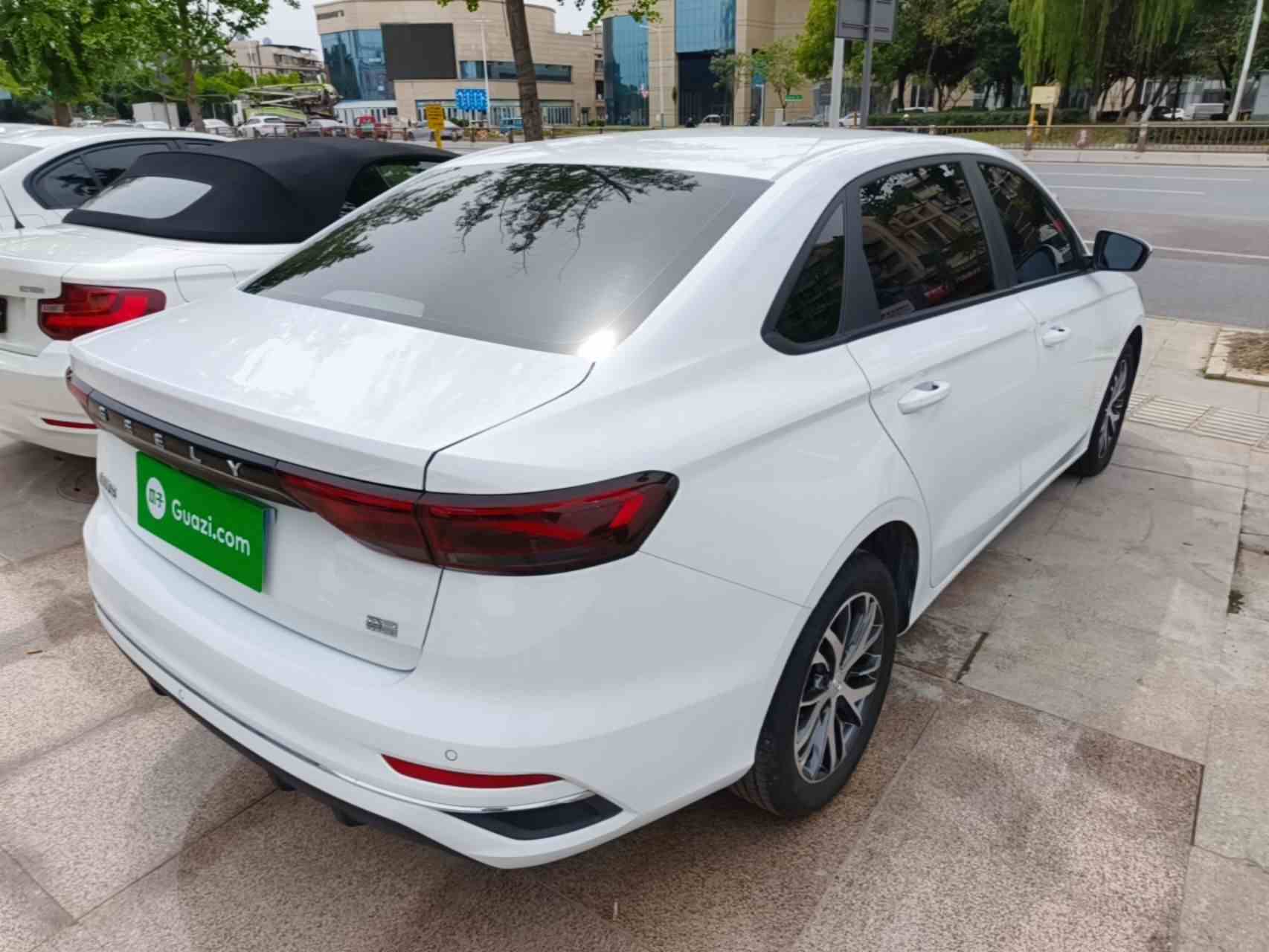 吉利汽车 帝豪 2025款 第4代 1.5L 手动龙腾版(4)