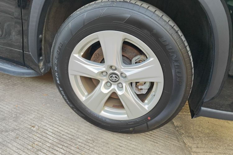 丰田 汉兰达 2022款 双擎 2.5L 四驱精英版 7座车身外观10