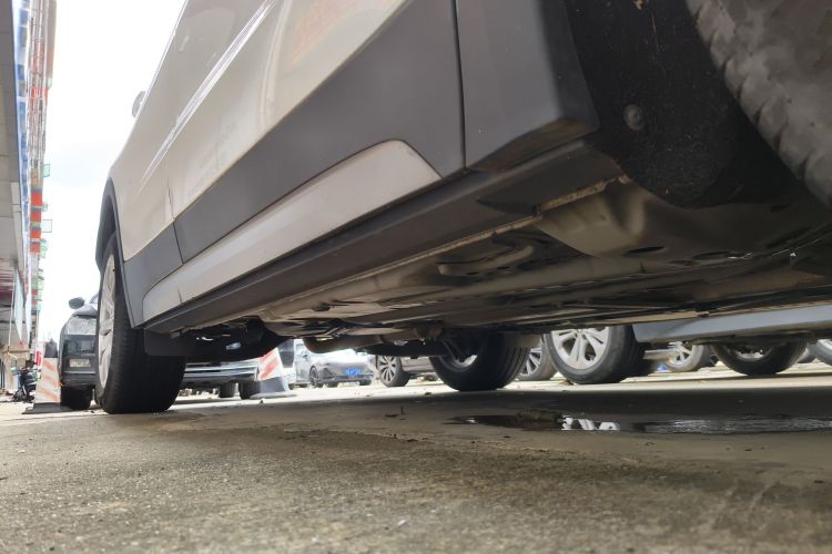 凯迪拉克XT4 2021款 28T 两驱领先型局部细节9001