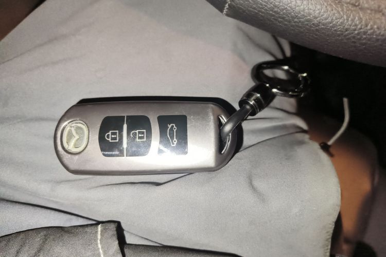 马自达 阿特兹 2015款 2.0L 蓝天时尚版中控内饰11