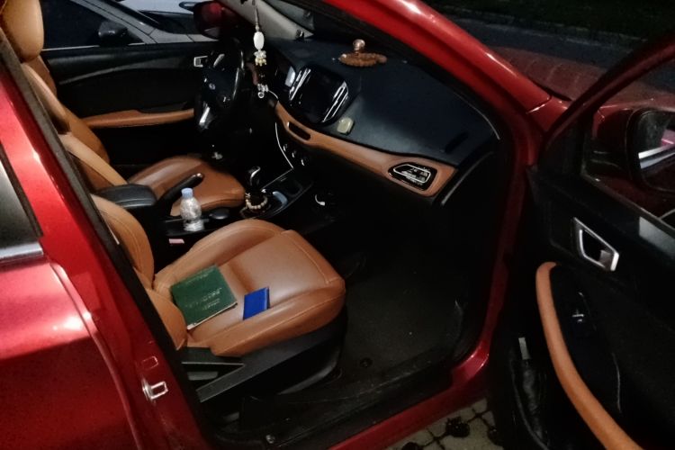 奇瑞 瑞虎7 2016款 1.5T 手动耀目版局部细节9005