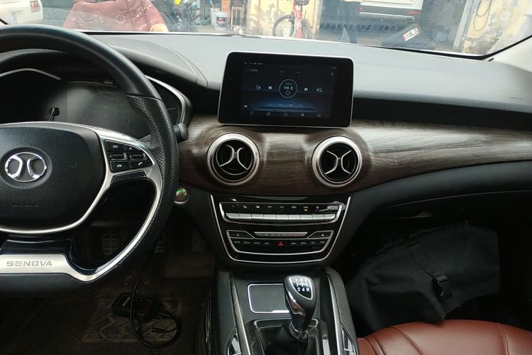 北京汽车 绅宝D50 2019款 1.5L 手动尊贵版 国VI中控内饰16