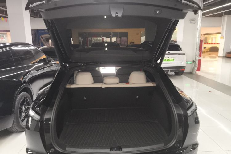 乐道L60 2024款 60kWh 四驱版机舱底盘23