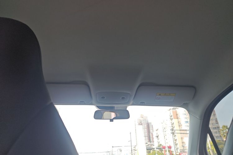 零跑汽车 零跑T03 2022款 玛瑙版中控内饰22