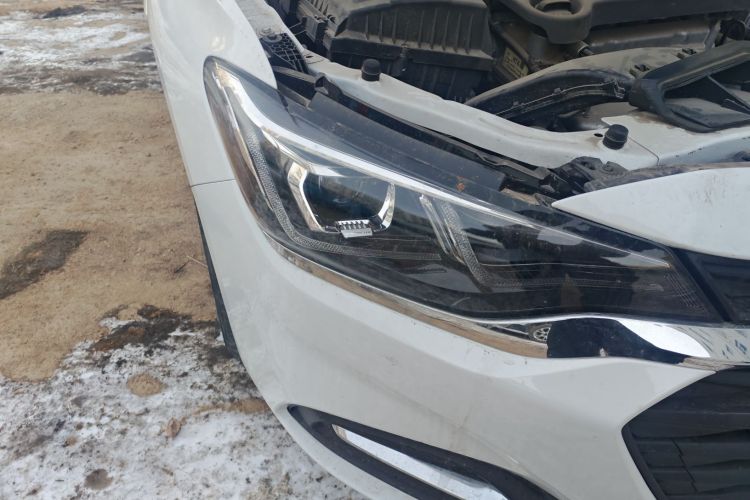 雪佛兰 科鲁泽 2022款 320 自动悦享天窗版车身外观8