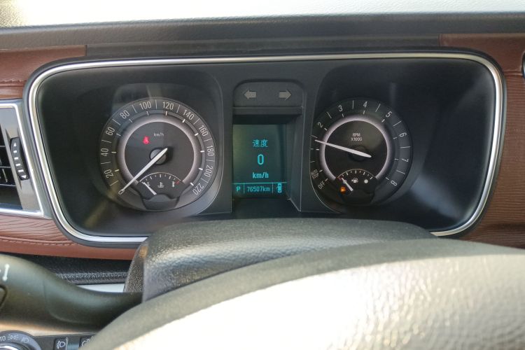 别克GL8 2018款 28T 豪华型 国VI中控内饰14