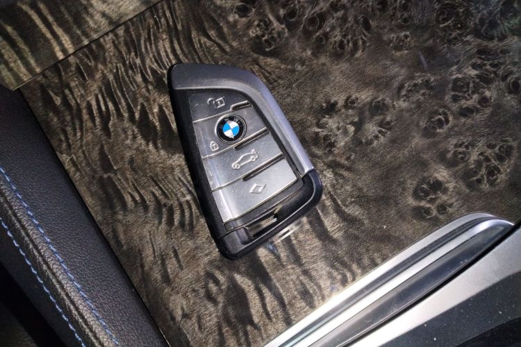 宝马6系GT 2018款 630i M运动套装中控内饰11