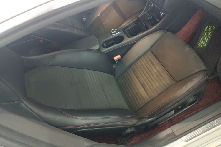 奔驰CLA 2016款 CLA 220 4MATIC局部细节41