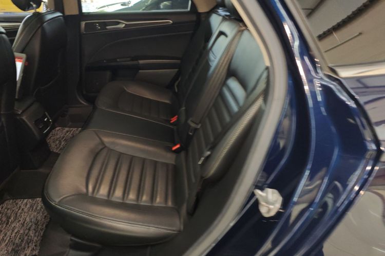 福特 蒙迪欧 2017款 EcoBoost 200 时尚型中控内饰21