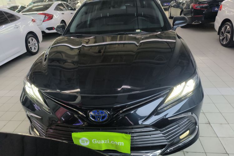 丰田 凯美瑞 2023款 双擎 2.5HG 豪华版车身外观2