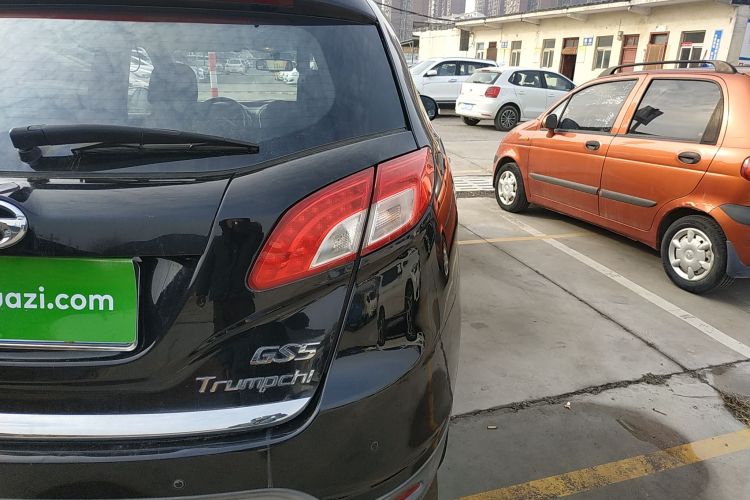 广汽传祺 传祺GS5 2014款 2.0L 自动两驱超享版车身外观9