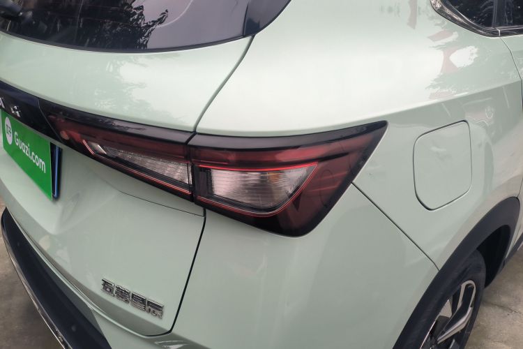 五菱汽车 五菱星辰 2021款 1.5T CVT星辉版车身外观9