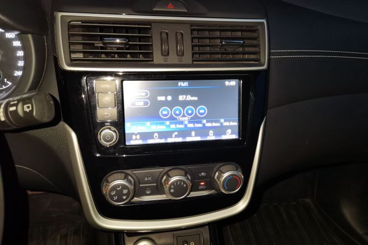 日产 骐达TIIDA 2016款 1.6L CVT智行版局部细节16