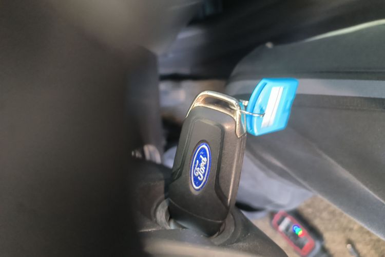 福特 蒙迪欧 2013款 1.5L GTDi180时尚型中控内饰7001