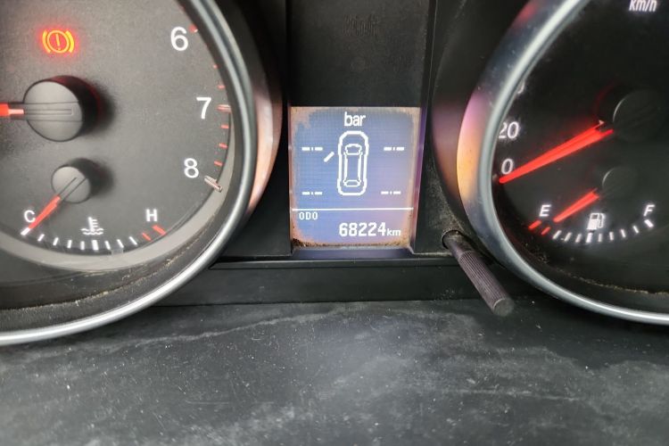 哈弗H6 2013款 升级版 1.5T 手动两驱精英型中控内饰14