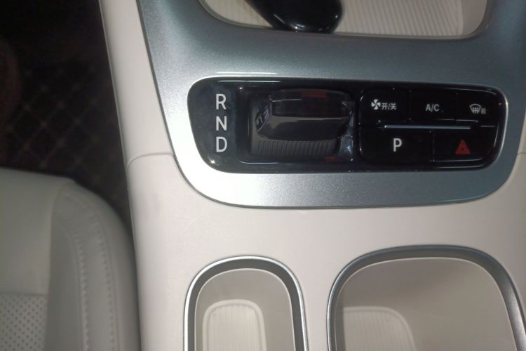 吉利银河 星愿 2025款 310km 青春版中控内饰18