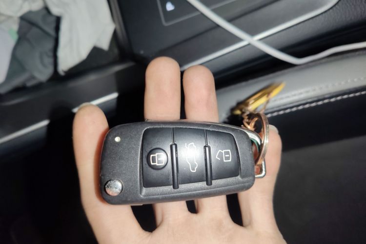 奥迪Q3 2020款 35 TFSI 时尚动感型中控内饰11