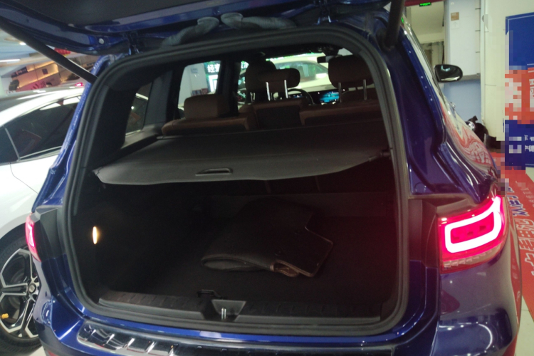 奔驰GLB 2020款 改款 GLB 200 动感型机舱底盘23