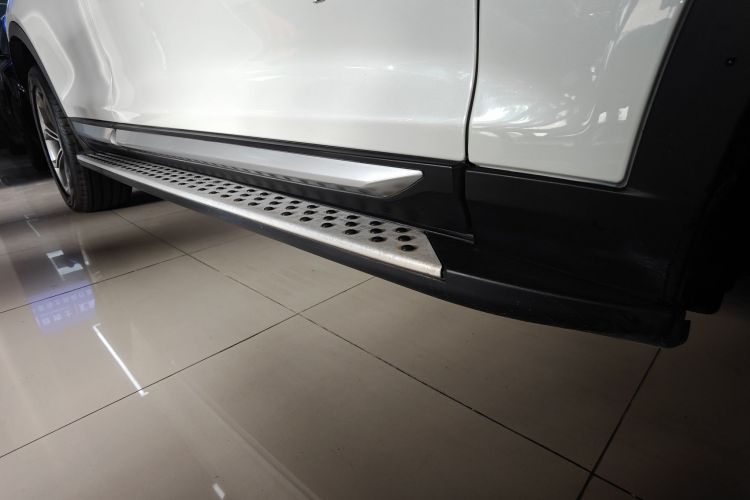 宝马X4 2016款 xDrive20i M运动型局部细节9001