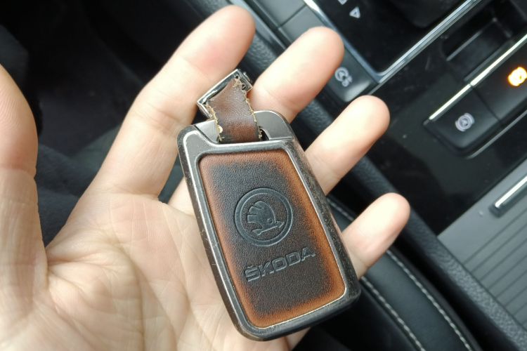 斯柯达 速派 2018款 TSI280 DSG舒适版 国V中控内饰7001