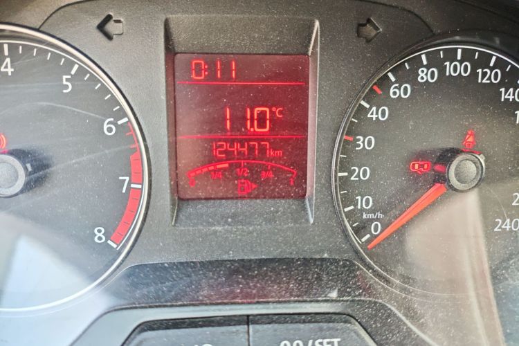 大众 桑塔纳 2015款 1.6L 手动风尚版中控内饰15