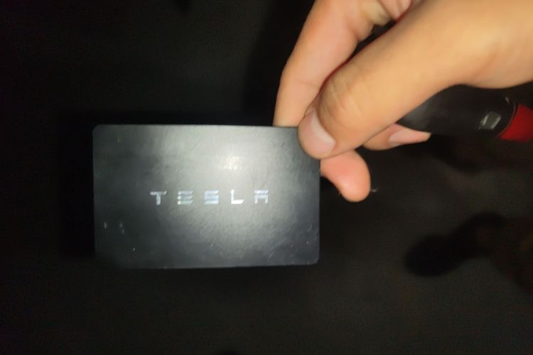 特斯拉 Model Y 2021款 标准续航后驱版中控内饰11