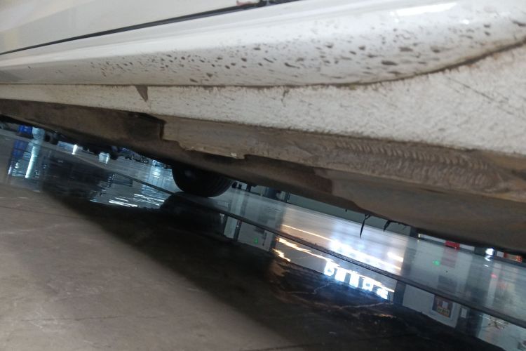 奥迪A4L 2019款 40 TFSI 运动型 国VI局部细节9001