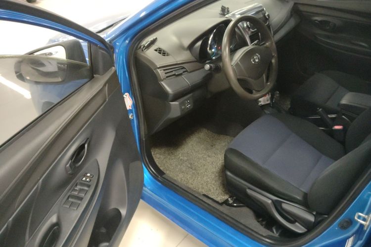 丰田 YARiS L 致炫 2014款 1.3E 自动魅动版中控内饰20