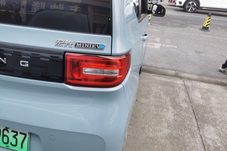 五菱汽车 宏光MINIEV 2022款 自在款 磷酸铁锂车身外观9
